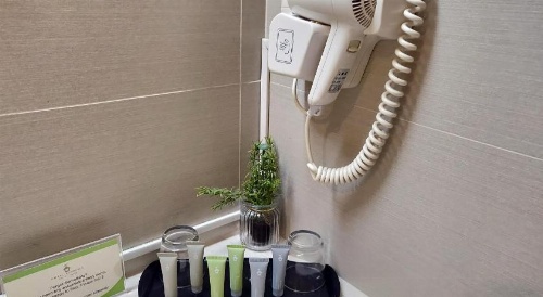 Hotel Kimberly image 14