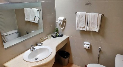 Hotel Kimberly image 17