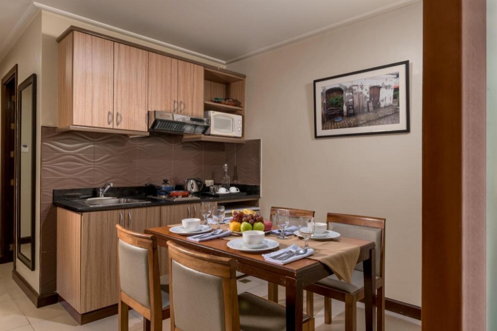 Hotel Kimberly Main image